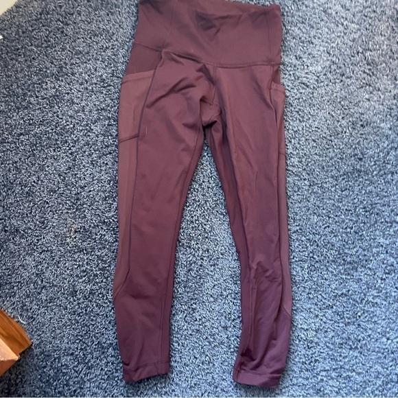 𝅺lululemon Seek The Heat Cropped Legging 4 Bordeaux Drama Red Burgundy  Mesh - Picture 2 of 6
